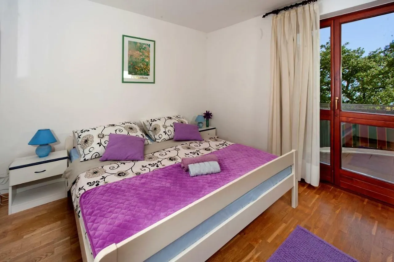 Apartment Josipa With 2 Bedrooms Near The Sports Center And The Beach Poreč Croatie